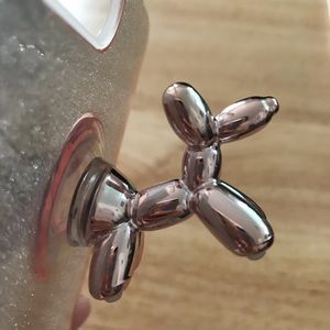 Casemate Balloon Dog Phone Stand